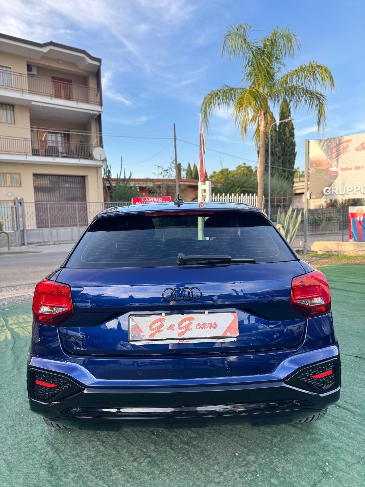 Audi Q2 30 TDI S tronic Identity Black