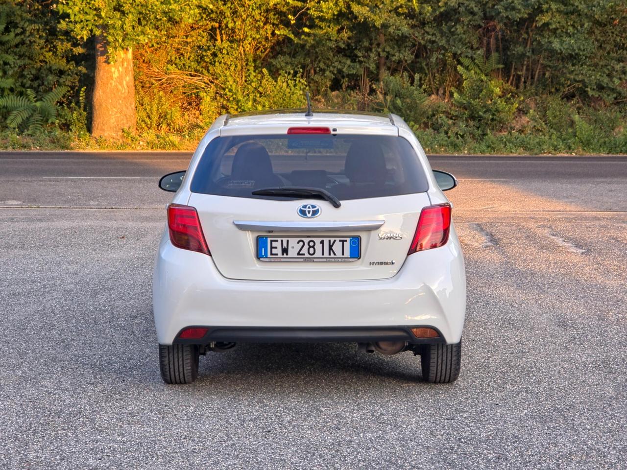 Toyota Yaris 1.5 Hybrid 5 porte Style E6 Automatica NEO 2014