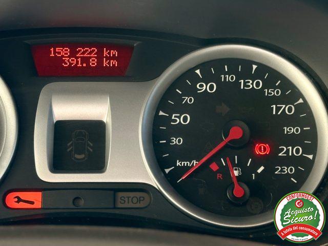 RENAULT Clio 1.2 16V 5p. Dynamique *NEOPATENTATI*NAVI*