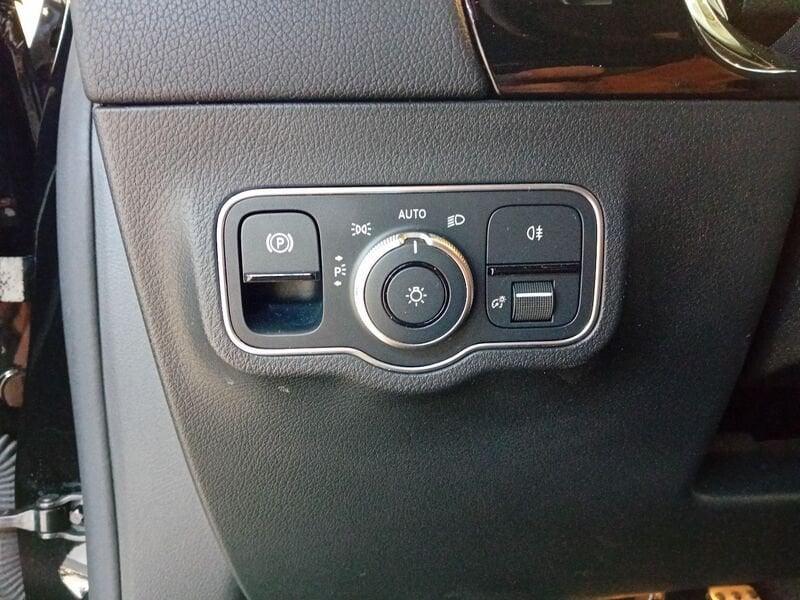 Mercedes-Benz GLA GLA 180 d Automatic Premium