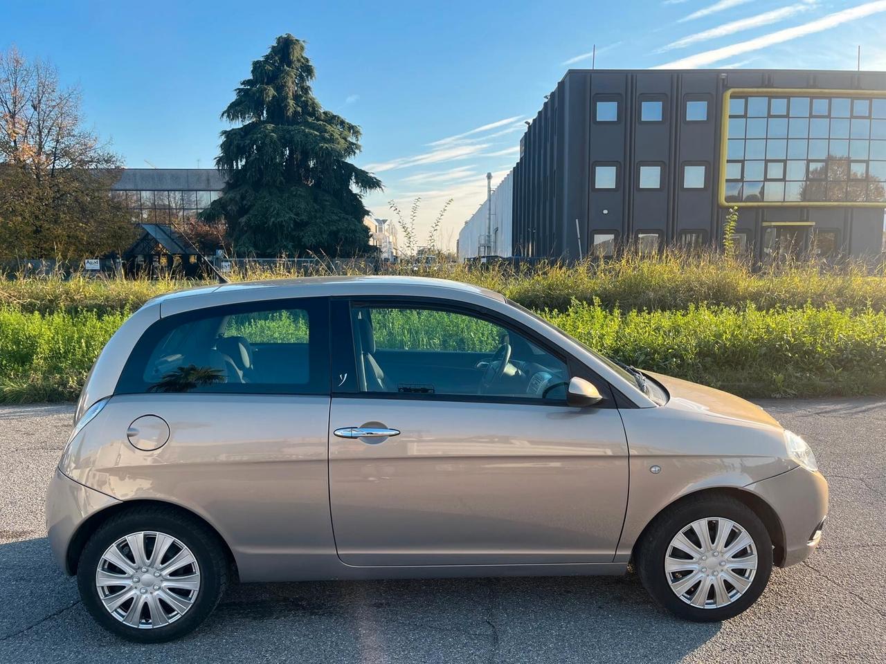 Lancia Ypsilon 1.2 Oro