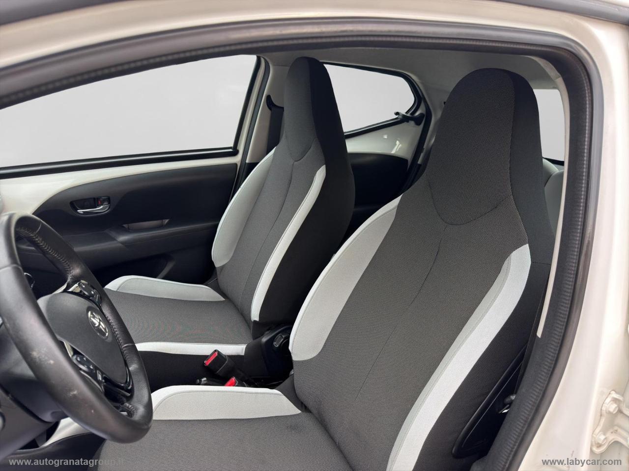 TOYOTA Aygo 1.0 VVT-i 69 CV 5p. x-cool IDEALE PER NEOPATENTATI