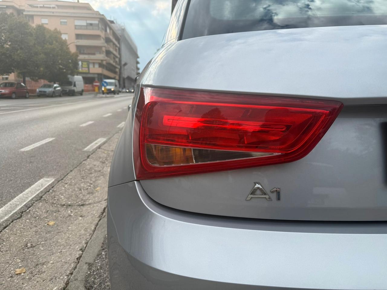 AUDI A1 SPORTBACK 1,4 TDI 90 CV S-LINE 5P