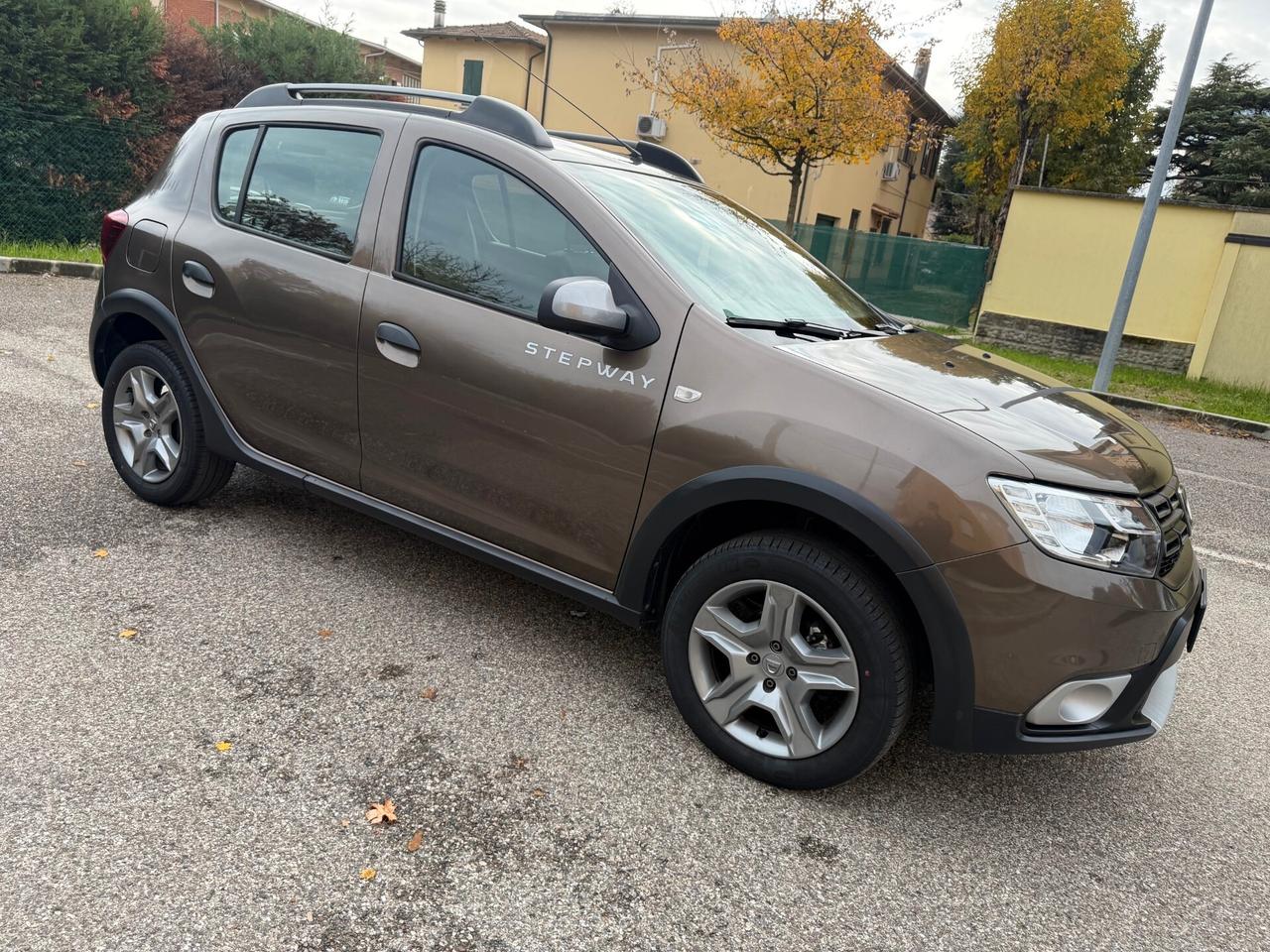 Dacia Sandero Stepway 0.9 GPL - NEOP. - 12 MESI DI GARANZIA -