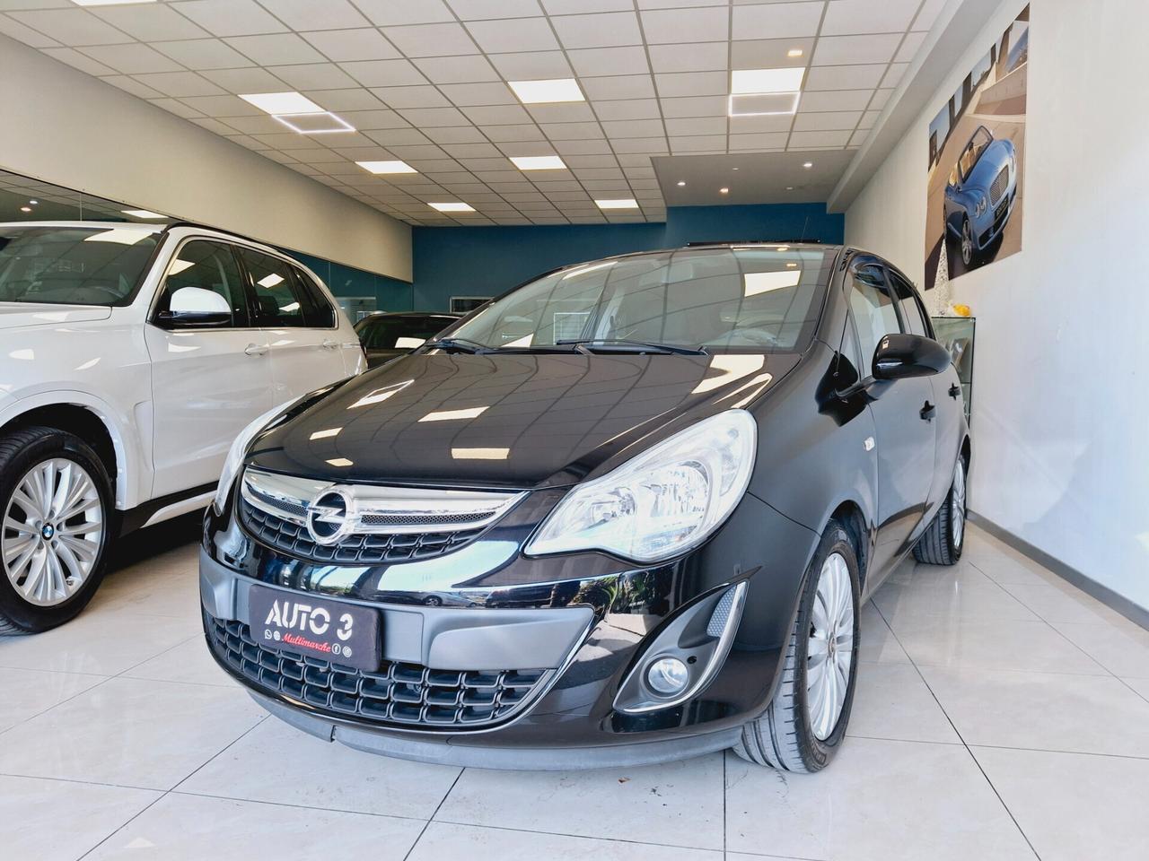 Opel Corsa 1.2 5 porte Cosmo