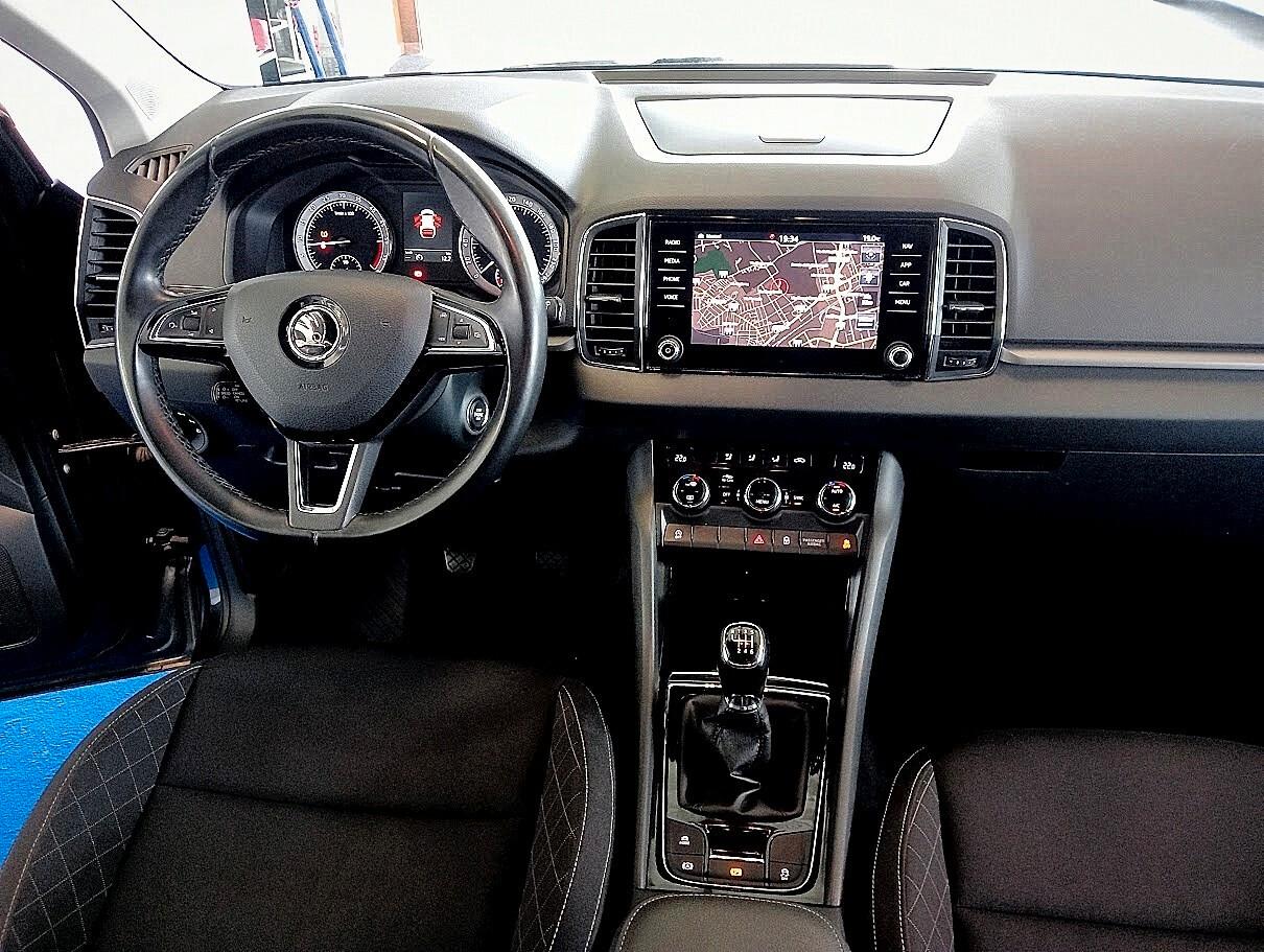 Skoda Karoq 1.6 TDI AMBITION CARPLAY CAMERA 17" PRONTA CONS