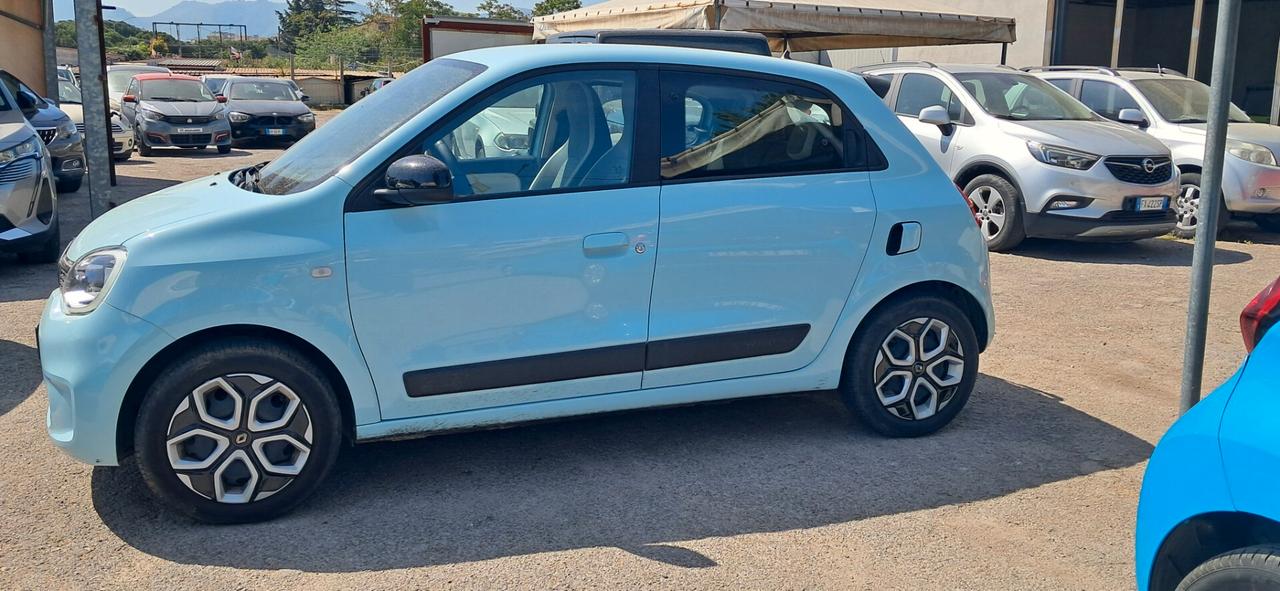 Renault Twingo SCe 65 CV Urban Night del 2024