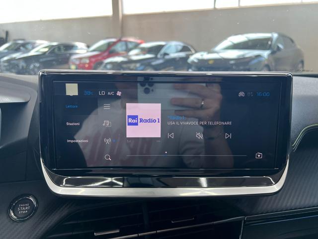 PEUGEOT 2008 Hybrid 136CV e-DCS6 GT