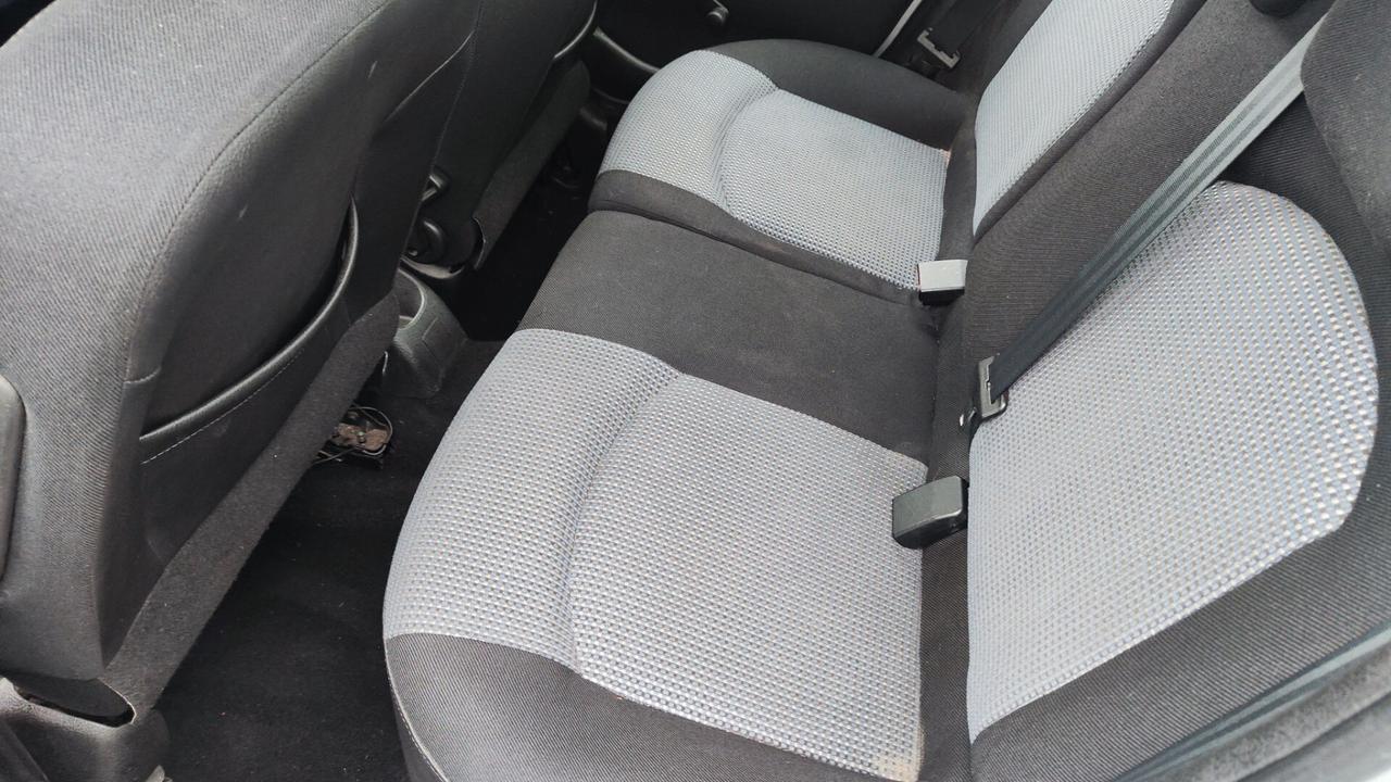 Peugeot 206 1.1 5p. XT