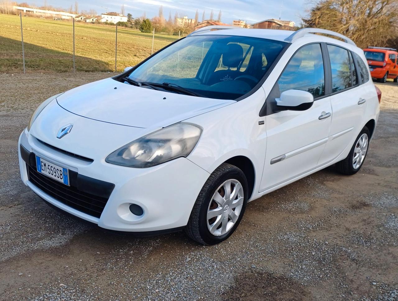 Renault Clio 1.2 16V SporTour Dynamique