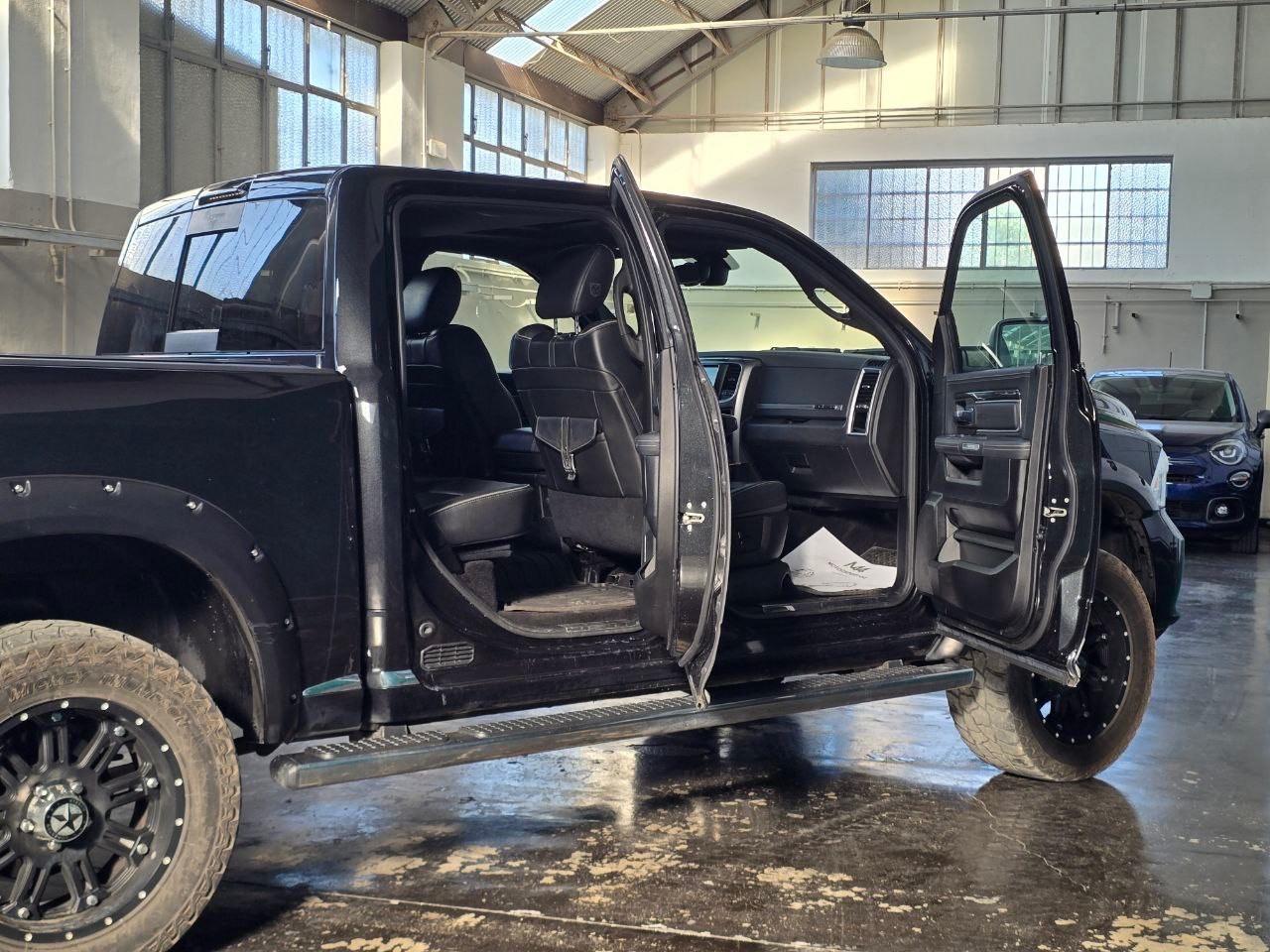 Dodge RAM Dodge Ram 1500 Limited 5.7 V8 GPL Prins