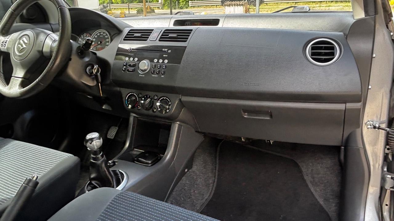 Suzuki Swift 1.3 3p. GL Safety Pack