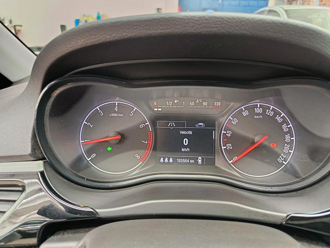 Opel Corsa 1.4 90CV GPL Tech 5 porte 68kW