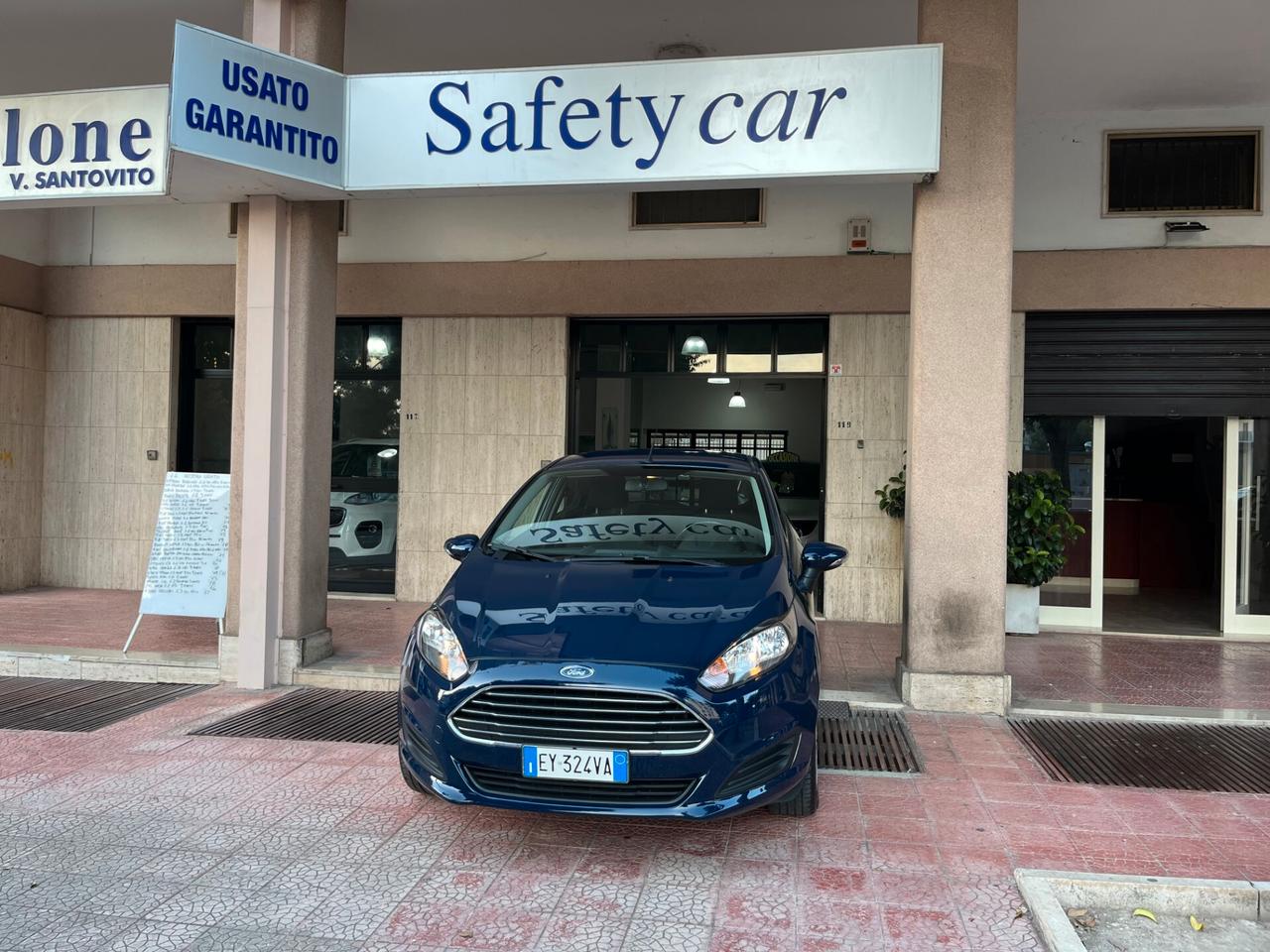 Ford Fiesta 1.2 5p perfetta garantita-2015