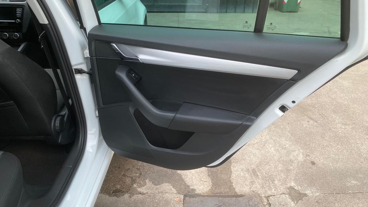 Skoda Octavia 1.4 TSI Wagon Executive G-Tec