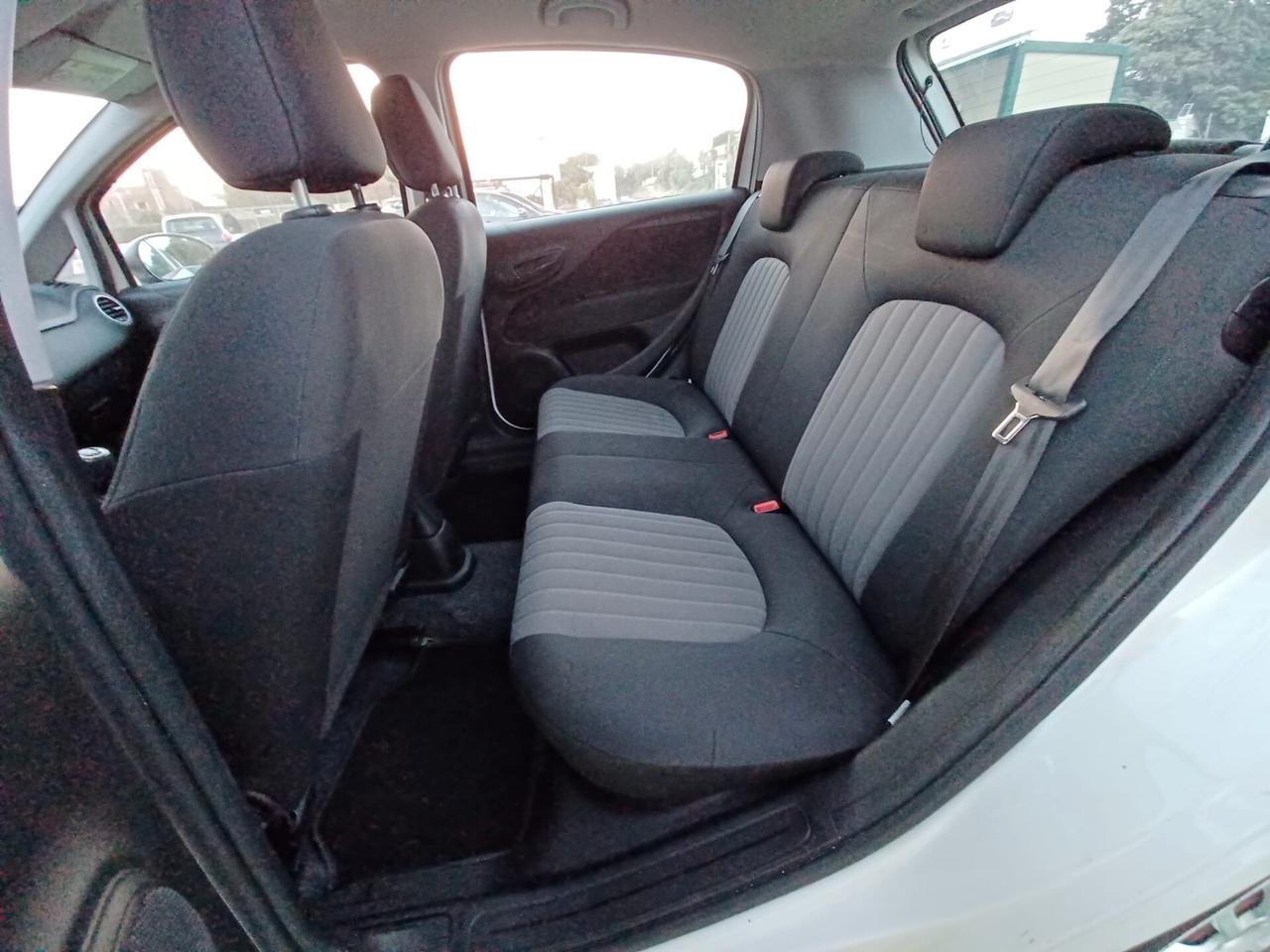 Fiat Punto 1.3 MJT II S&S 95 CV 5 porte Street
