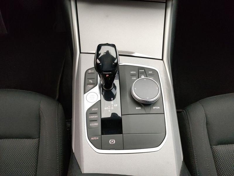 BMW Serie 3 320d Touring Business Advantage Iva esposta
