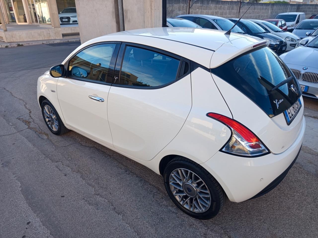 Lancia Ypsilon 1.2 69 CV 5 porte