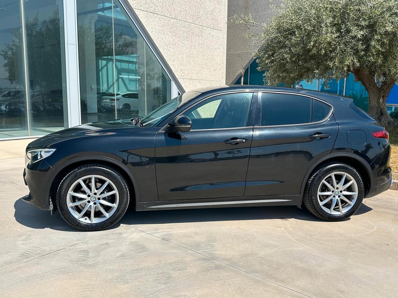 Alfa Romeo Stelvio 2.2 Executive possibilità noleggio no scoring