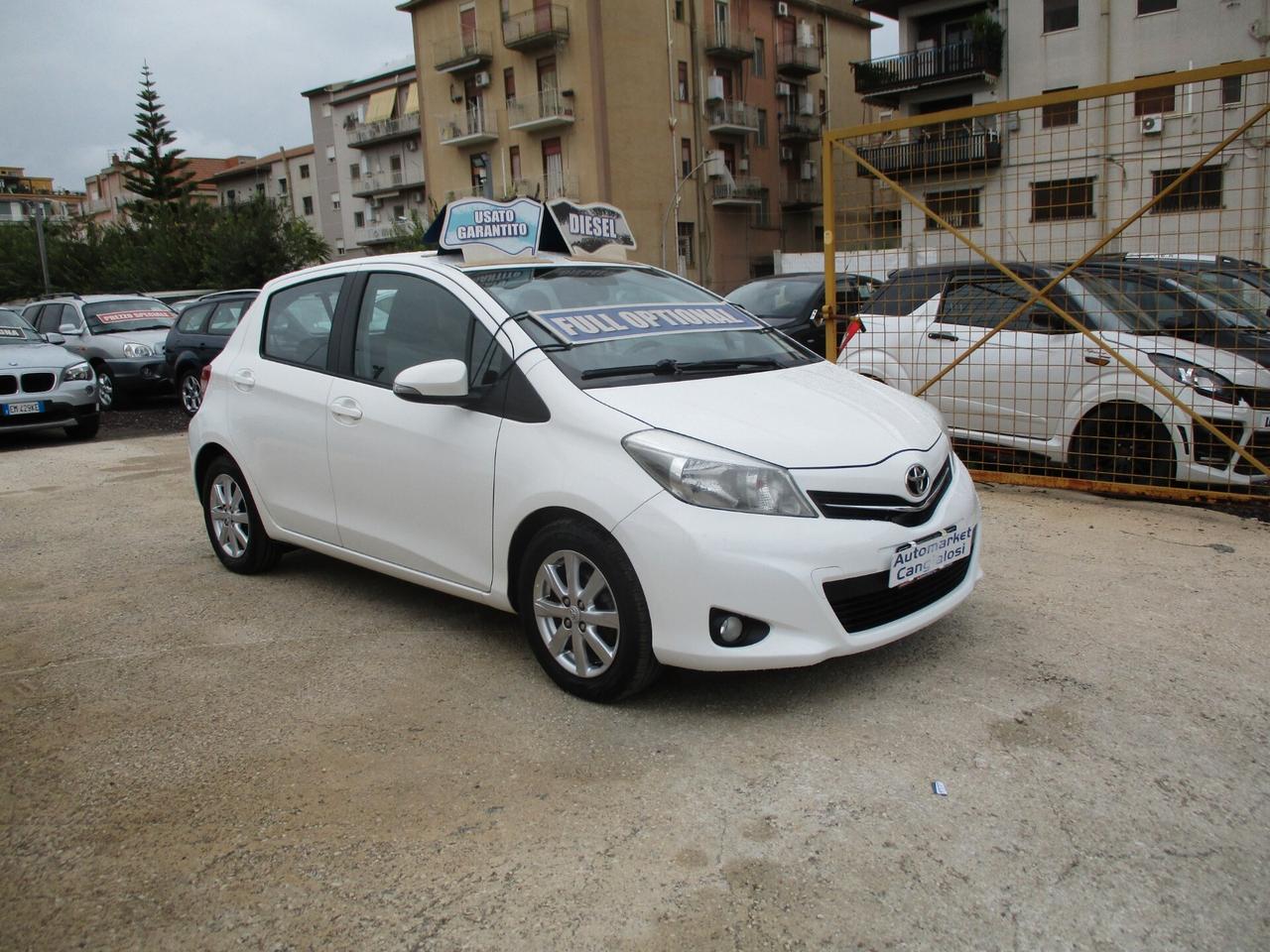 Toyota Yaris 1.4 D-4D 5 porte Lounge MOLTO BELLA