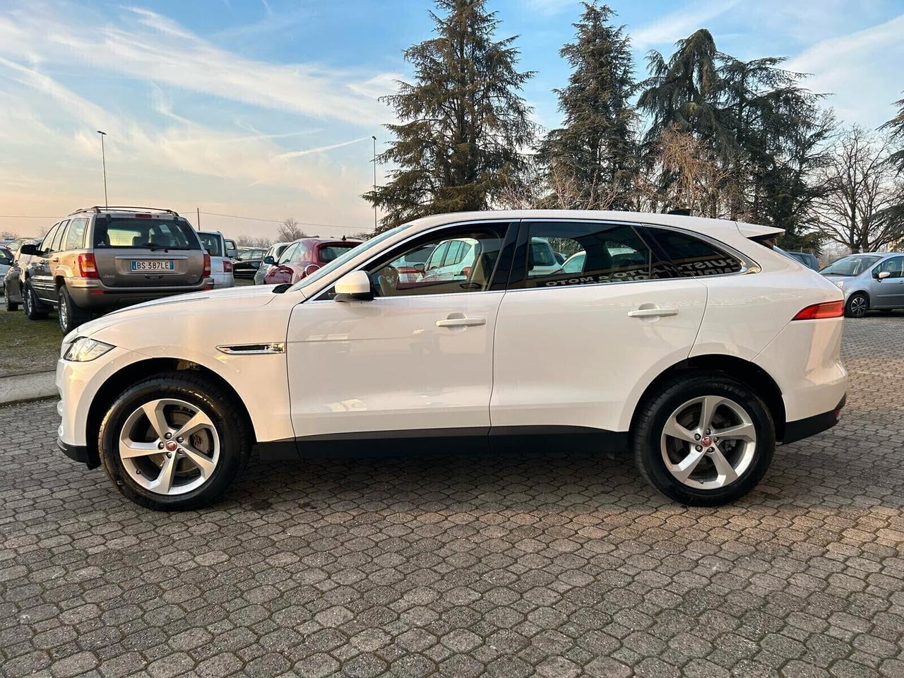 Jaguar F-Pace 2.0 D 180 CV AWD aut. Prestige