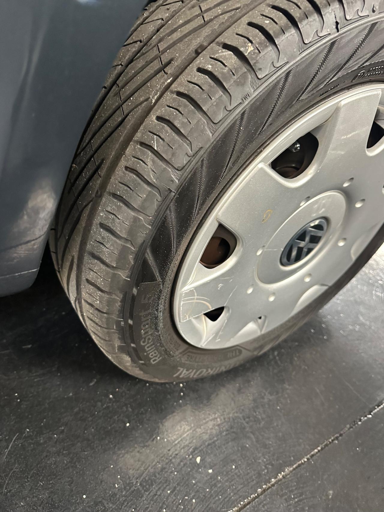 Volkswagen Caddy MAXI 7posti 2.0 Ecofuel 5p. Trendline Maxi