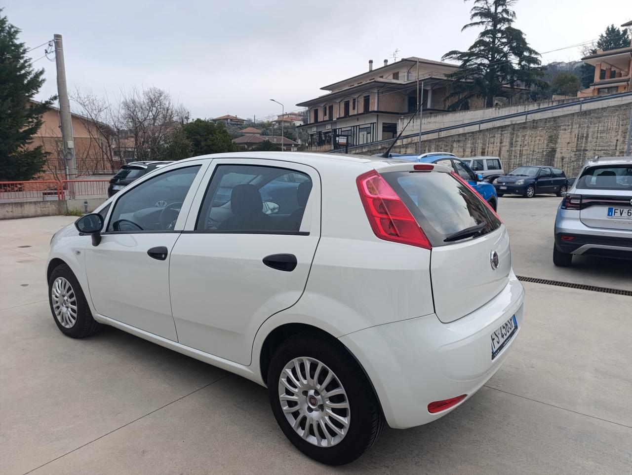 Fiat Punto 1.3 MJT II S&S 95 CV 5 porte Street