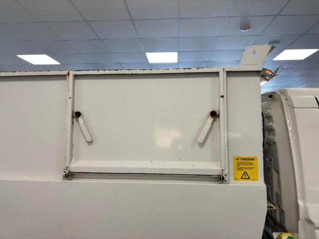 PIAGGIO PORTER NP6 GPL Vasca Rifiuti Ribaltabile Compatta