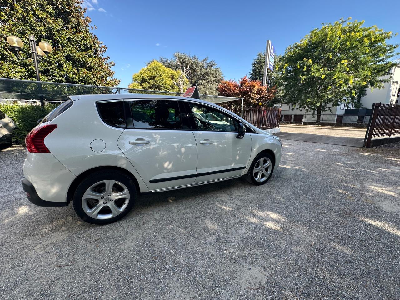 Peugeot 3008 2.0 HDi 150CV Allure