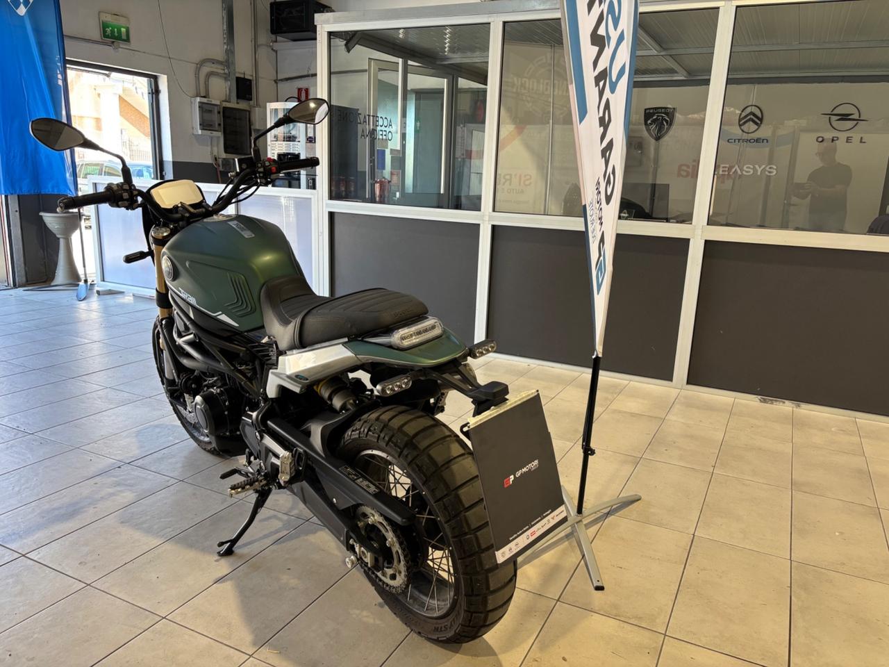 Benelli Leoncino 800 Trail
