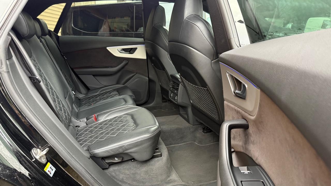 Audi Q8 50 TDI 286 CV quattro S-line INT/EST Tetto