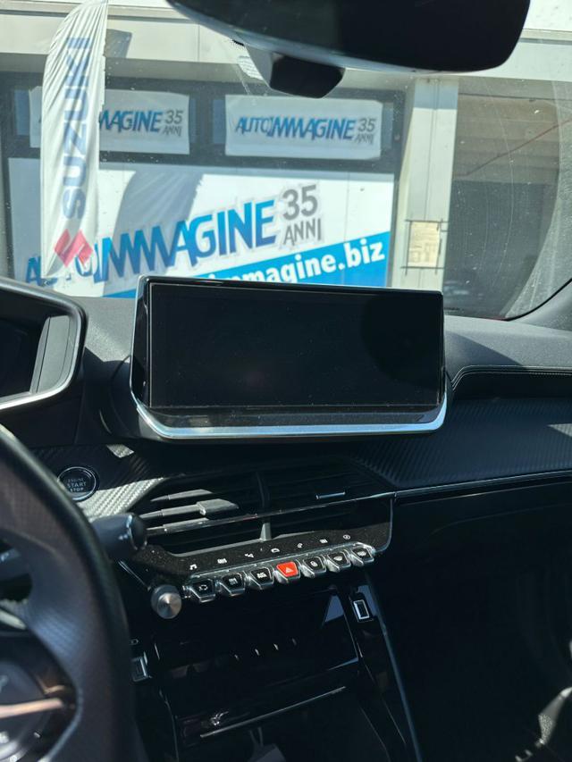 PEUGEOT 2008 motore elettrico 136 CV GT Pack