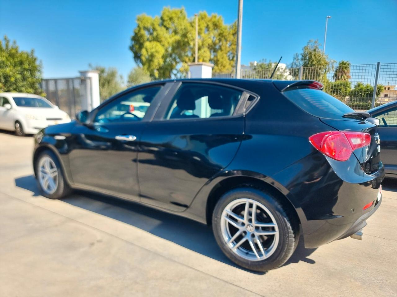 Alfa Romeo Giulietta 1.6 JTDm-2 120 CV Distinctive