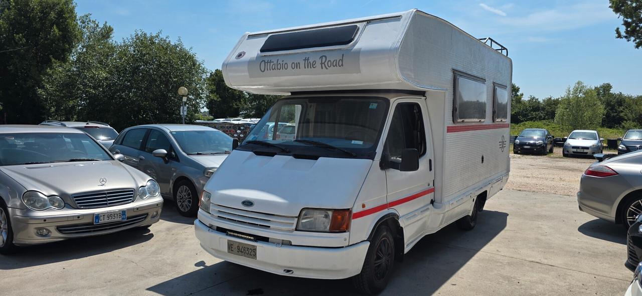 Ford transit 2.5 td. Pronto per il vostro viaggio