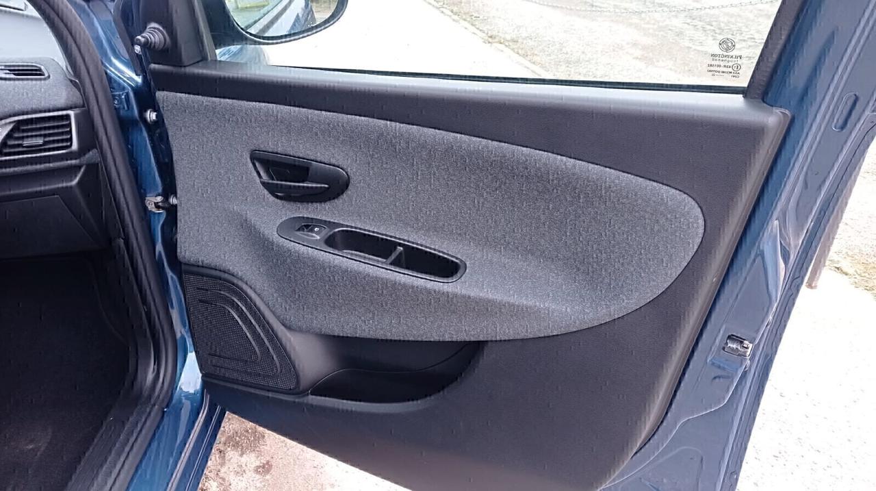 Lancia Ypsilon 1.0 FireFly 5 porte S&S Hybrid Silver Plus *PREZZO REALE*