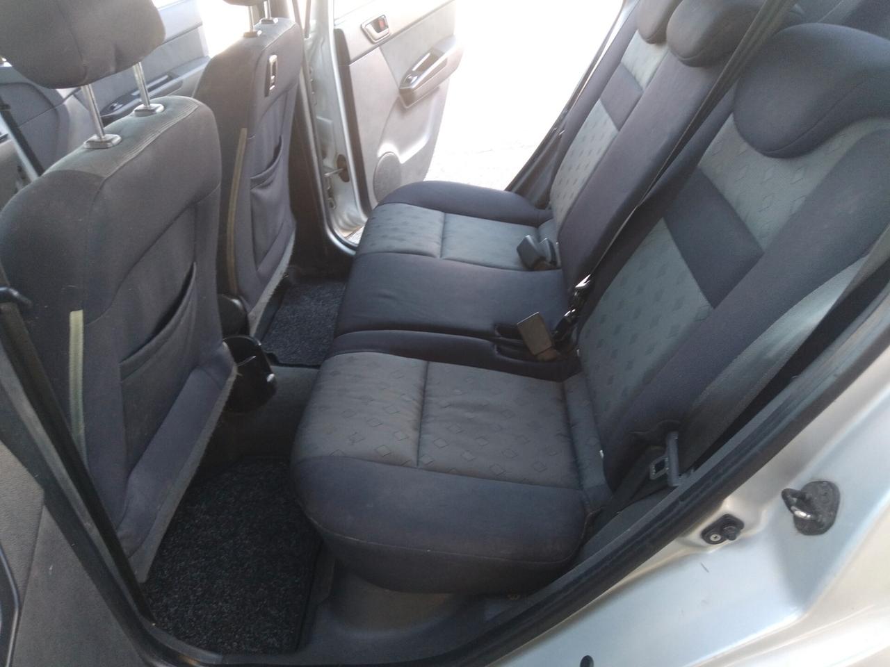 Hyundai Getz 1.4 16V 97cv 5p. Active cambio automatico x neopatentati