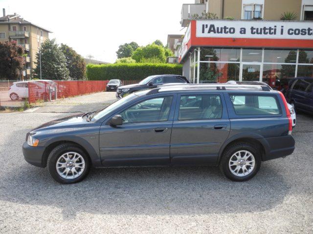 VOLVO XC70 2.4 D5 20v AWD Cross Country autom. - DA VETRINA