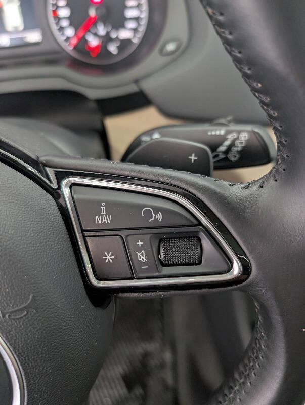 Audi Q3 2.0 tdi Sport 4Edition quattro 150cv TETTO! PELLE! RETRO!