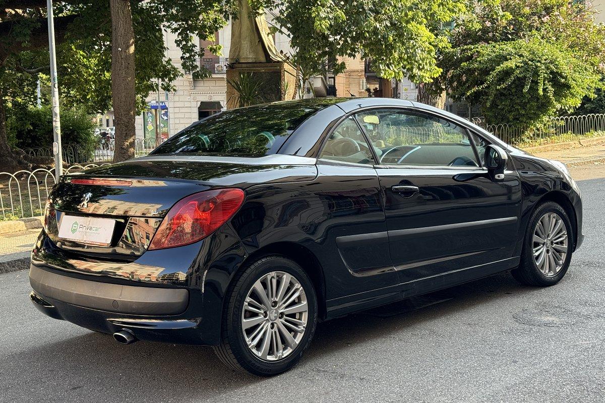 PEUGEOT 207 1.6 HDi 110CV CC Féline