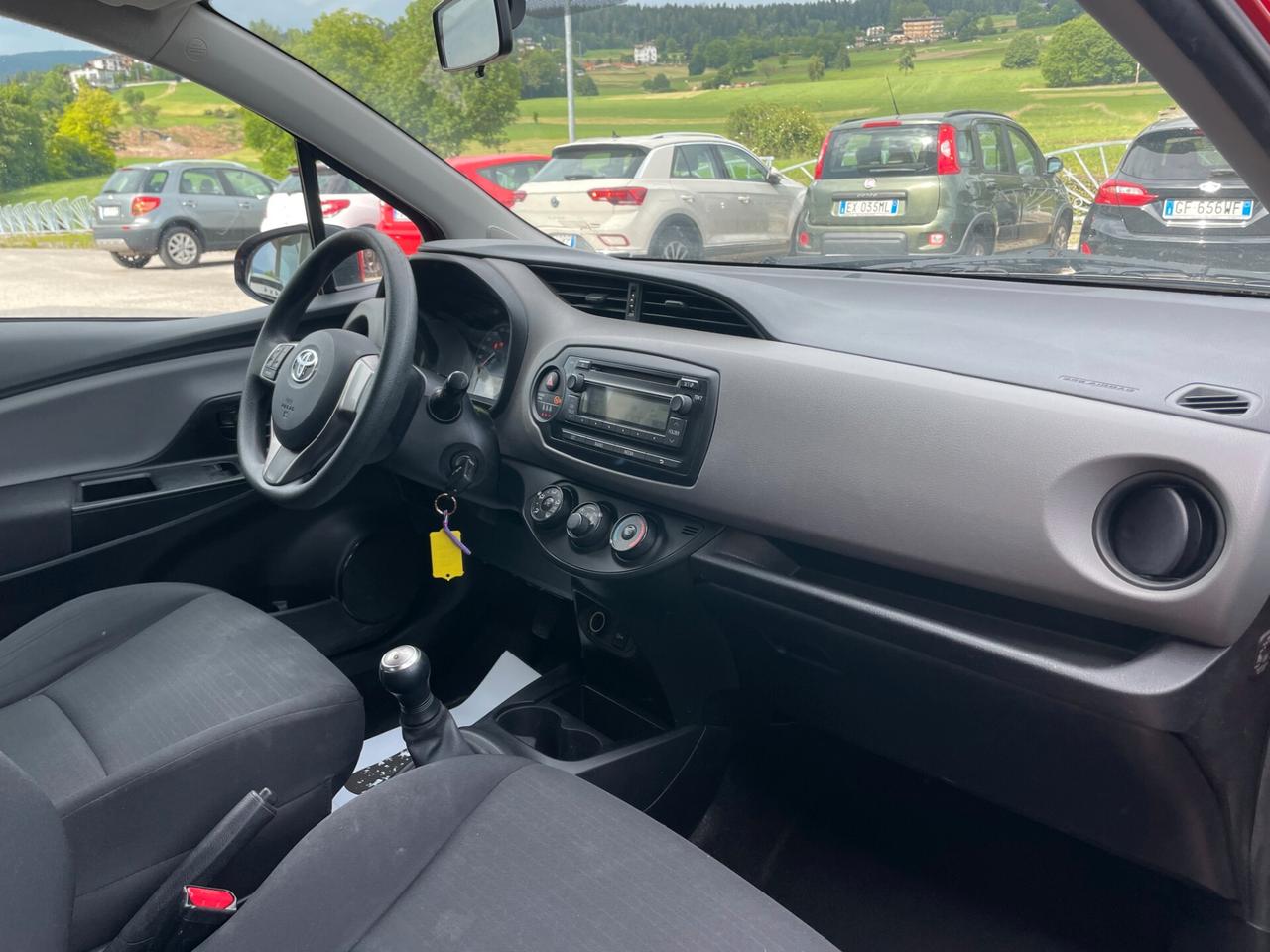 Toyota Yaris 1.0 5 porte Lounge OK NEOPATENTATI