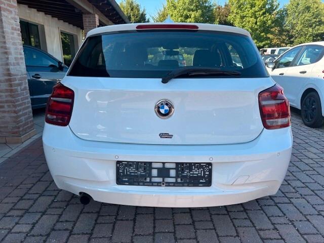 Bmw 114 114i 5p. Sport