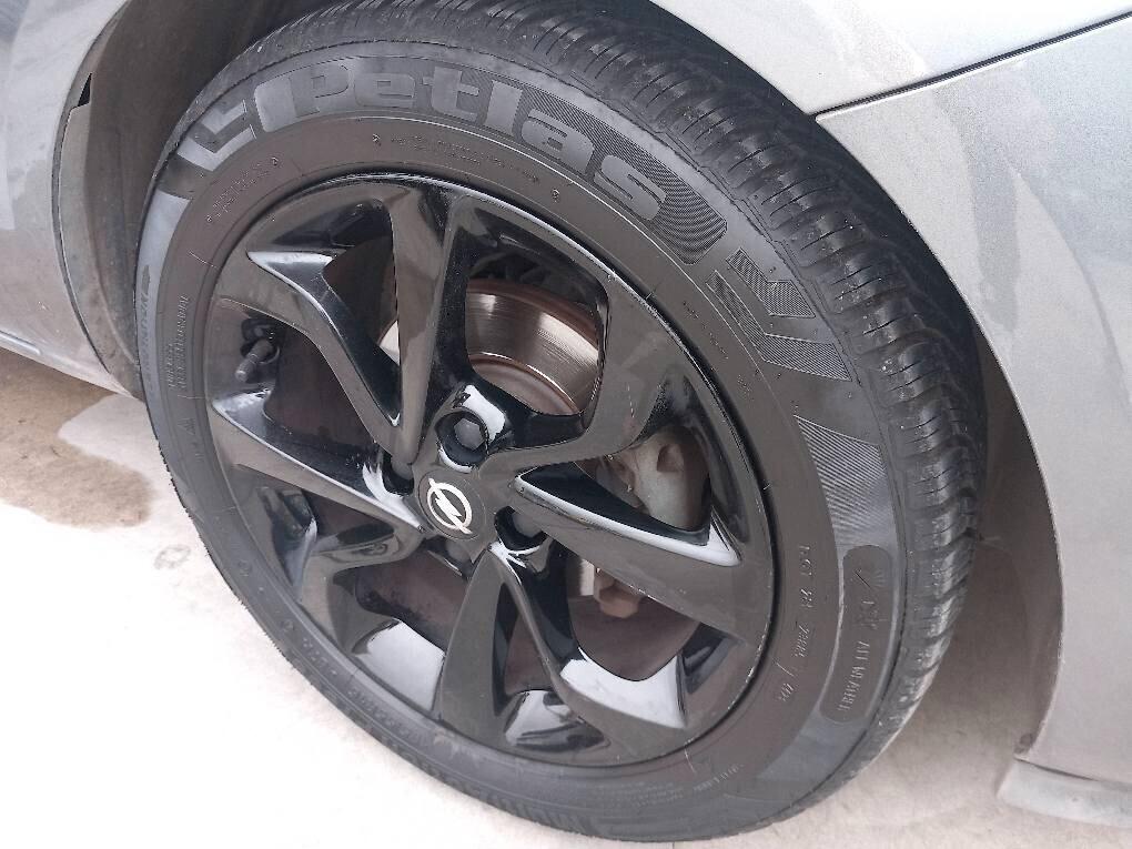 Opel Corsa 1.4 BENZ 90CV Start&Stop aut. 5 porte b-Color GARANZIA GOMME NUOVE NO FUMATORE