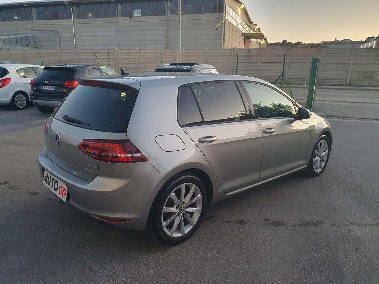 Volkswagen Golf 1.6 TDI 110 CV Highline BlueMotion 2016 Neop