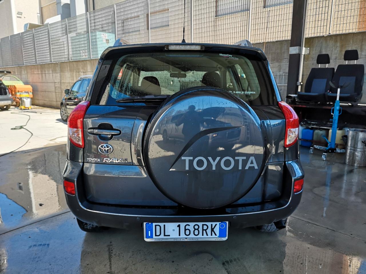 Toyota RAV 4 RAV4 2.2 D-4D 136 CV Luxury