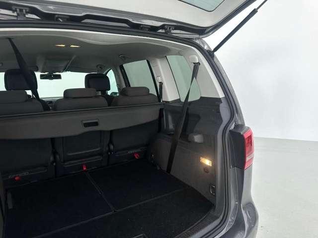 Volkswagen Touran Business 2.0 TDI 140 CV NEOPATENTATI