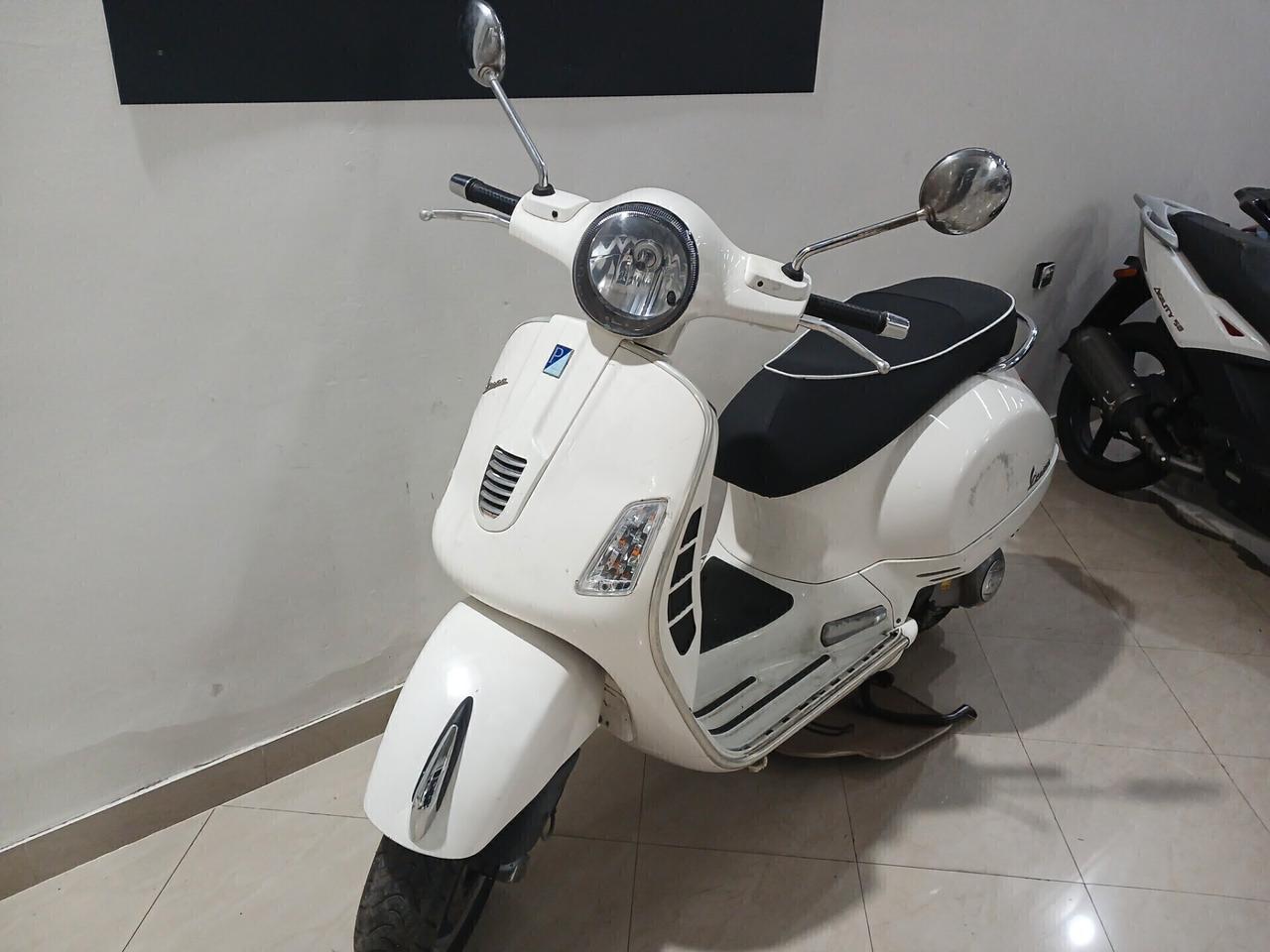 300 GTS GARANTITA 12 MESI