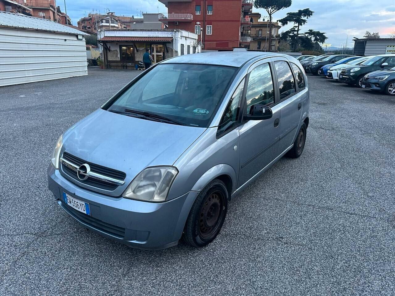 MERIVA 1.4 BENZINA 90 CV NEOPATENTATI