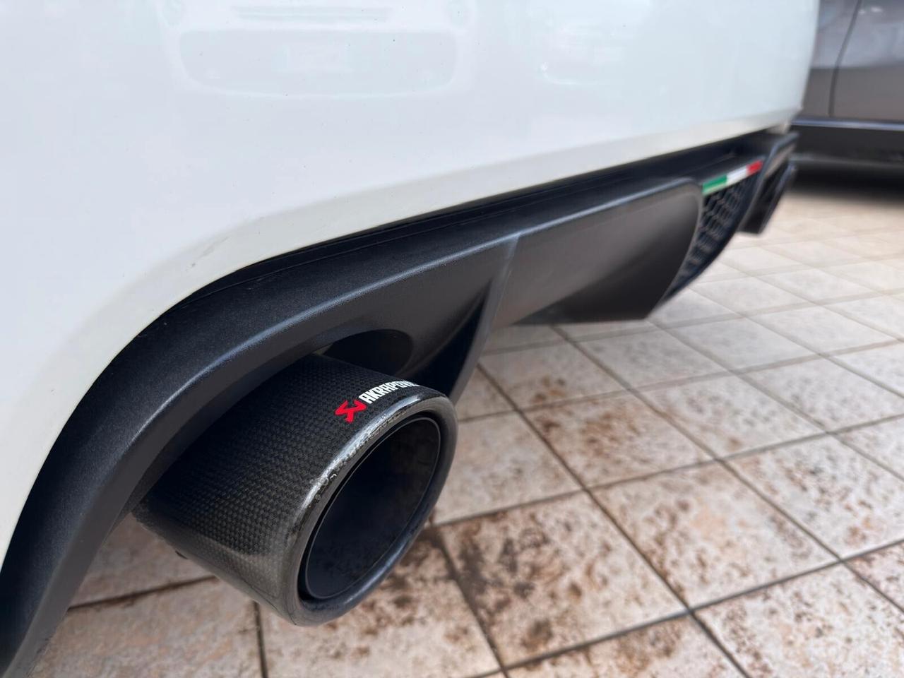 500 Abarth 595 Turismo 1.4 Turbo T-Jet 140cv MTA Cabrio