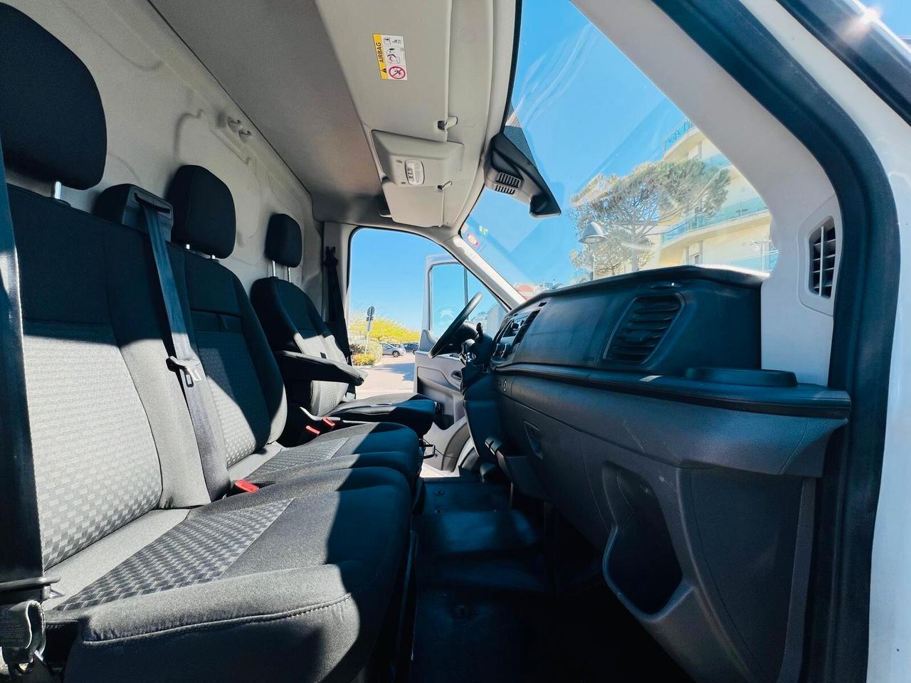 Ford TRANSIT 2.0 BLUEHDI 17CV L3H3 +IVA