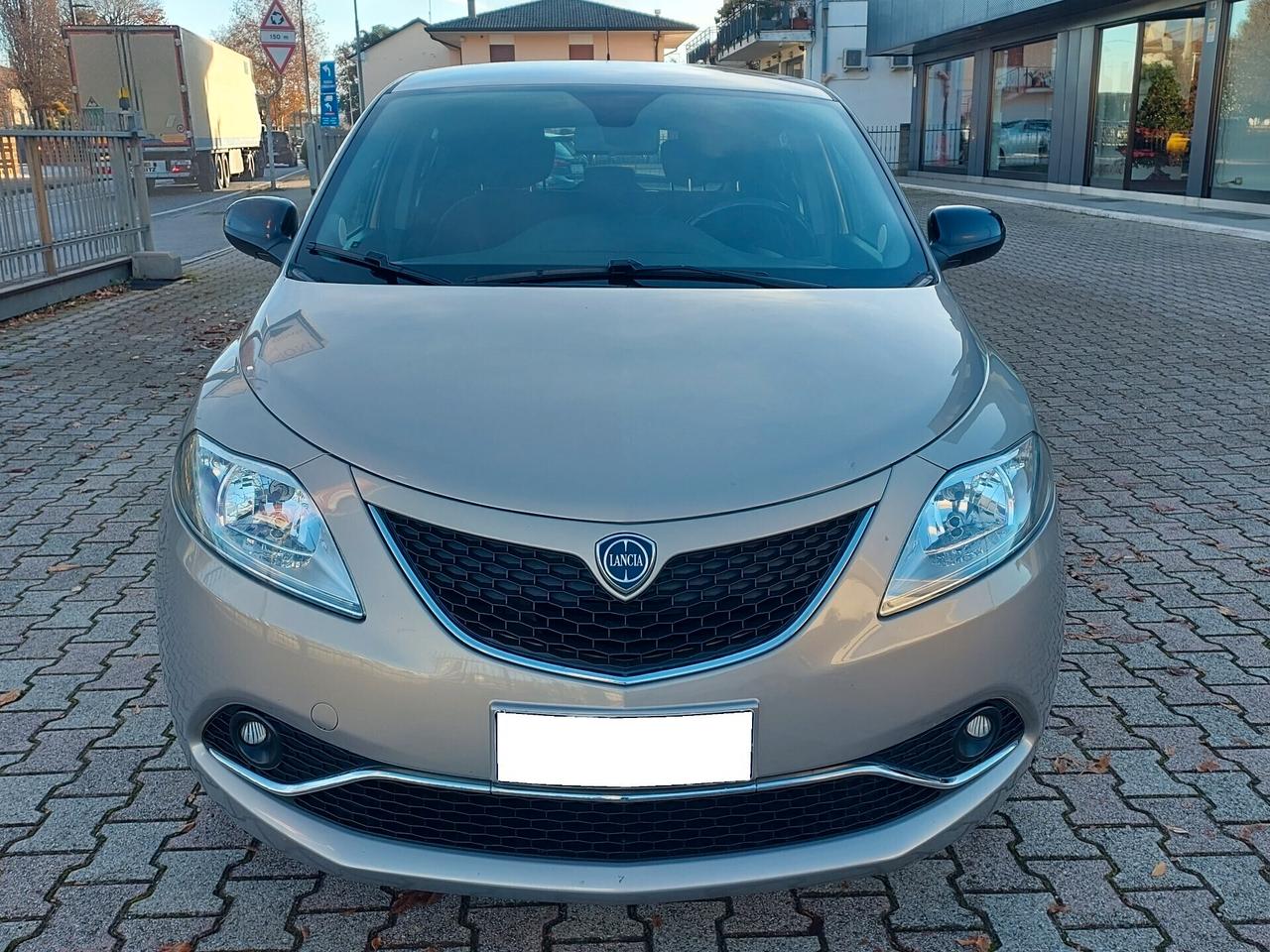 Lancia Ypsilon 1.2 69 CV 5 porte GPL Ecochic Gold